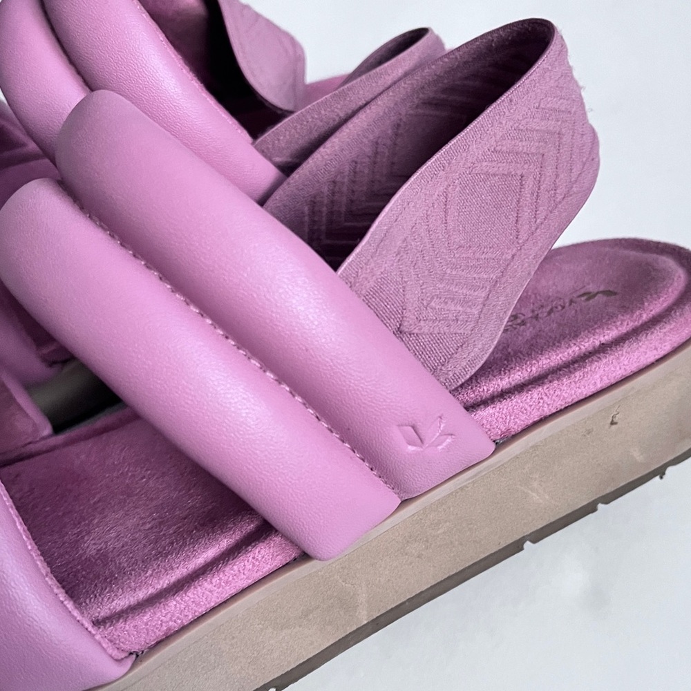 Koolaburra By Ugg Purple Faux Leather Sandals Size 8 - Picture 6 of 8